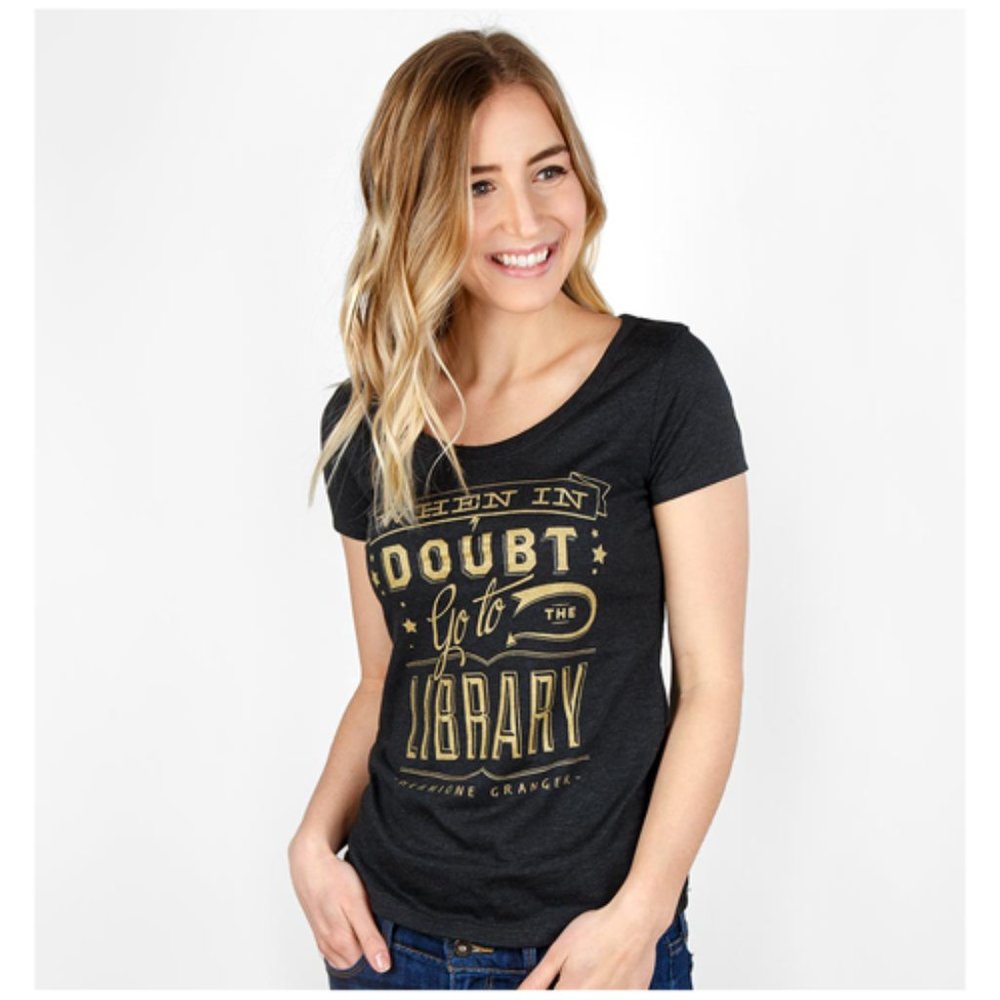 When Doubt Go To The Library - Librarian Vintage T-Shirt (size XS)